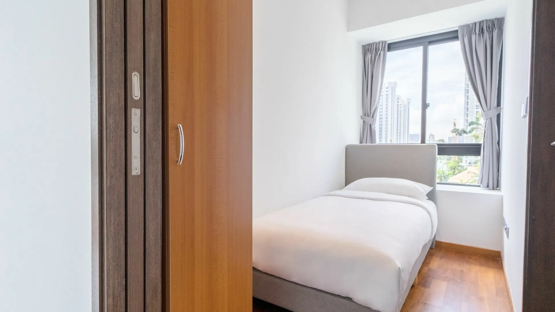 Metroresidences 2-Br Sky View Zen Singapura